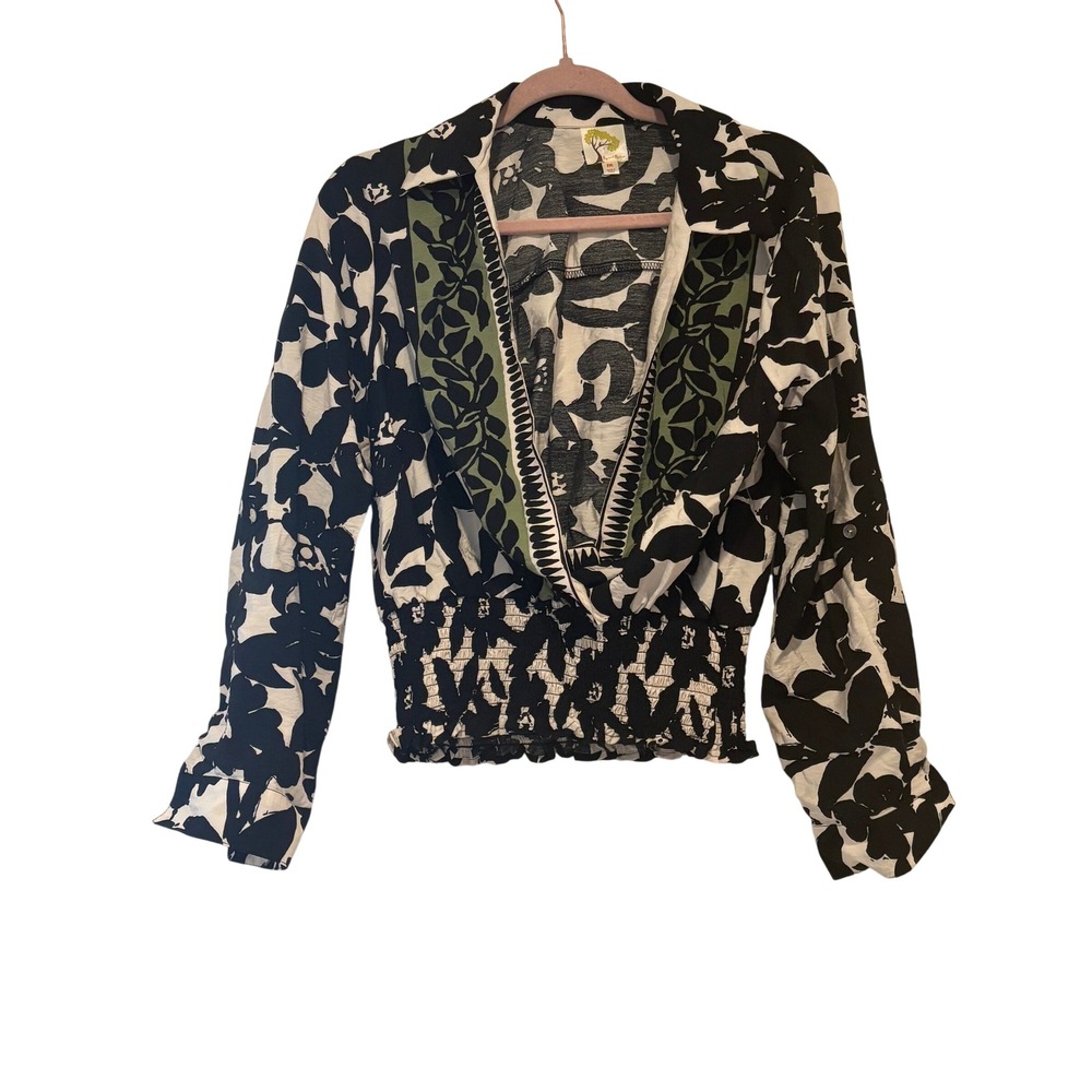 Fig and Flower sz M boho long sleev blk/wht floral blouse I
